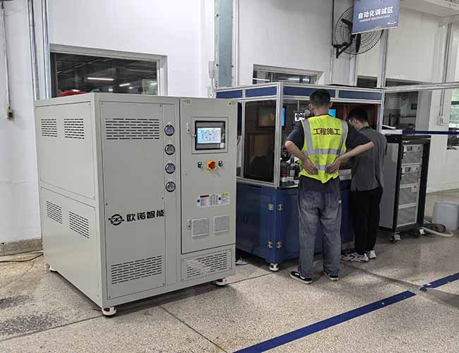 鋰電池行業冷熱一體模溫機 鋰電池行業冷熱一體模溫機