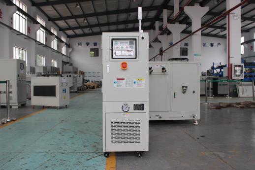 模溫機在光學鏡片成型中的應用 模溫機在光學鏡片成型中的應用